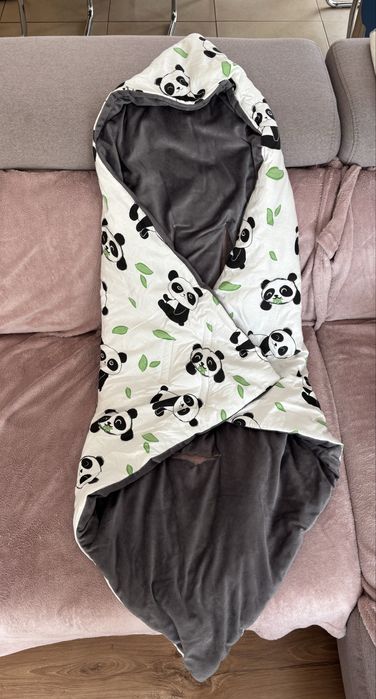 Păturică de pentru scaun auto cu glugă și urechi