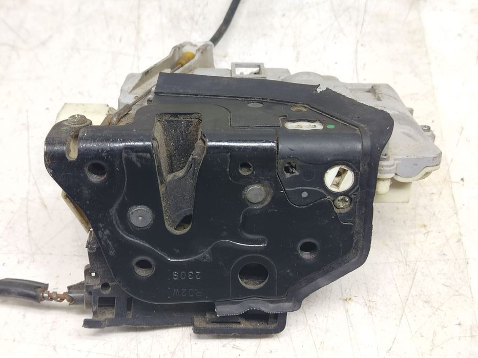 Broasca fata dreapta 3c1837016a Volkswagen VW Passat B6 [2005 - 2010]