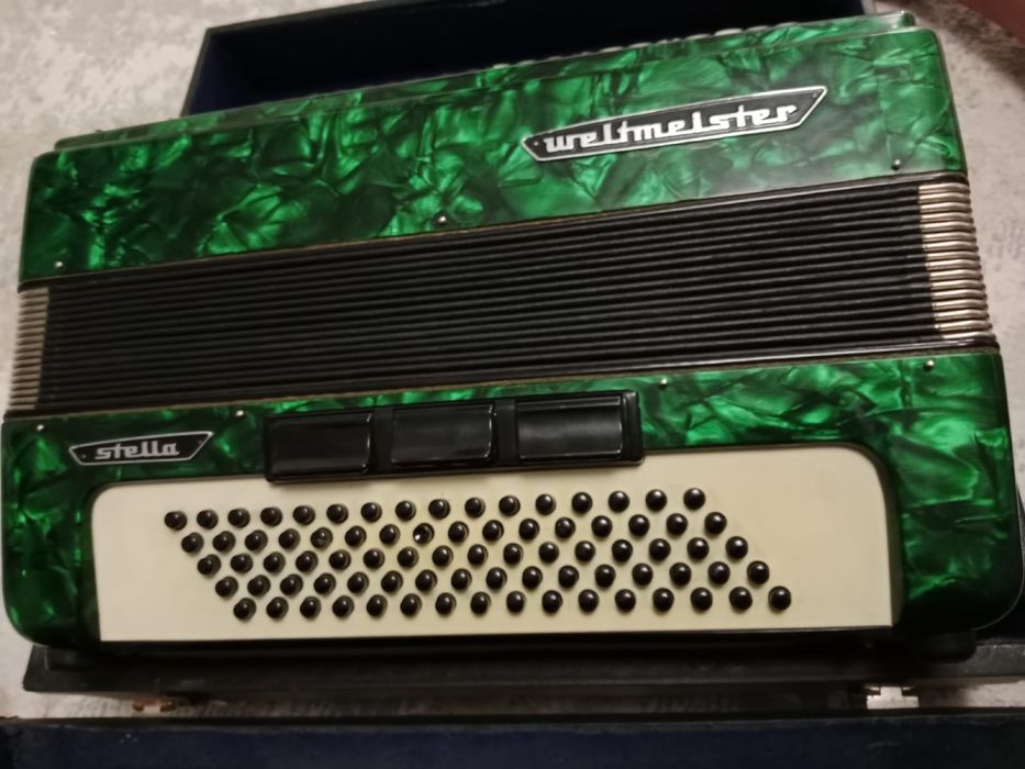 Аккордеон (Баян) в отличном состоянии