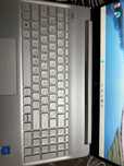 HP noutbook silver 8/256 xolati ideal