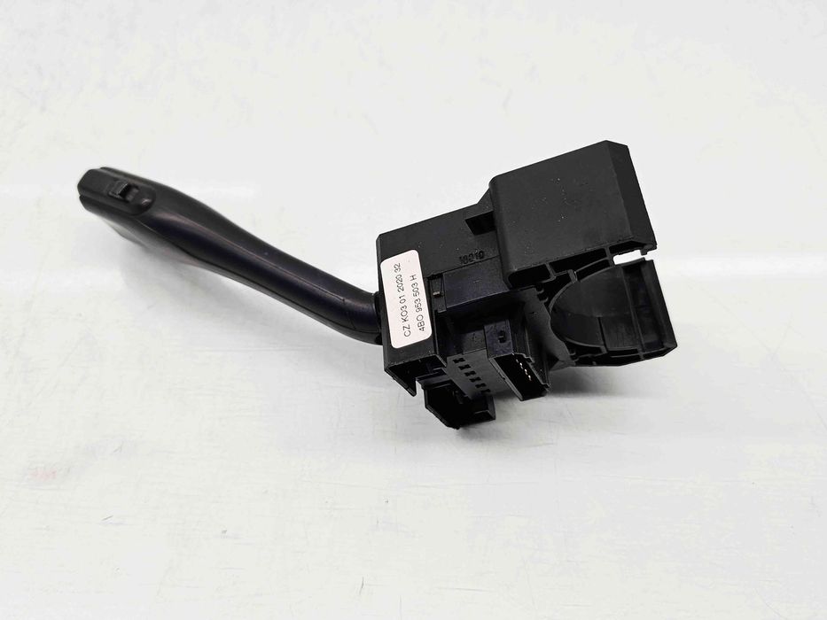 Maneta stergator Volkswagen Golf 4 (1J1) [Fabr 1997-2004] 4B0953503H