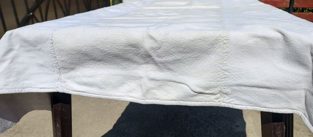 Față de masă veche țărănească țesută in razboi