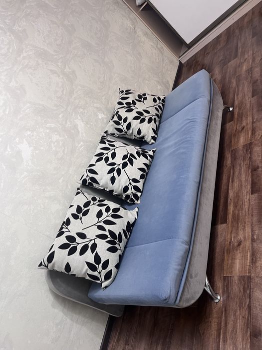 Продам Диван и мини диван в отличном состоянии