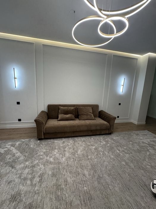 Срочно продается диван