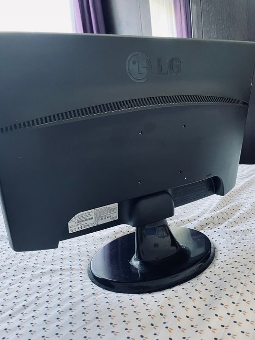 Monitor LG Flatron