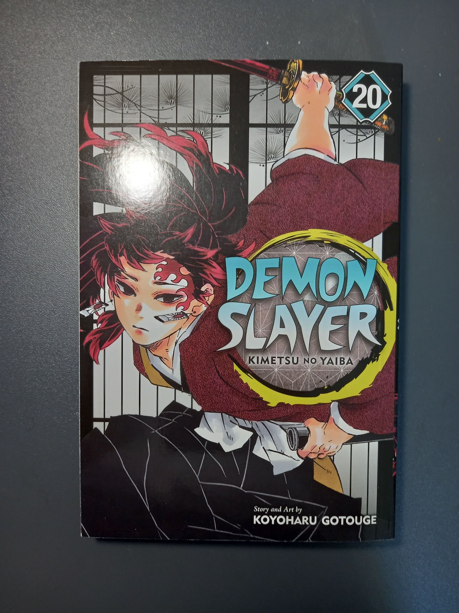 Set de 8 manga (Demon Slayer)