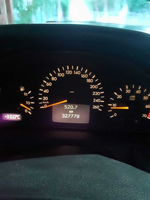mercedes e 200 automat 2001