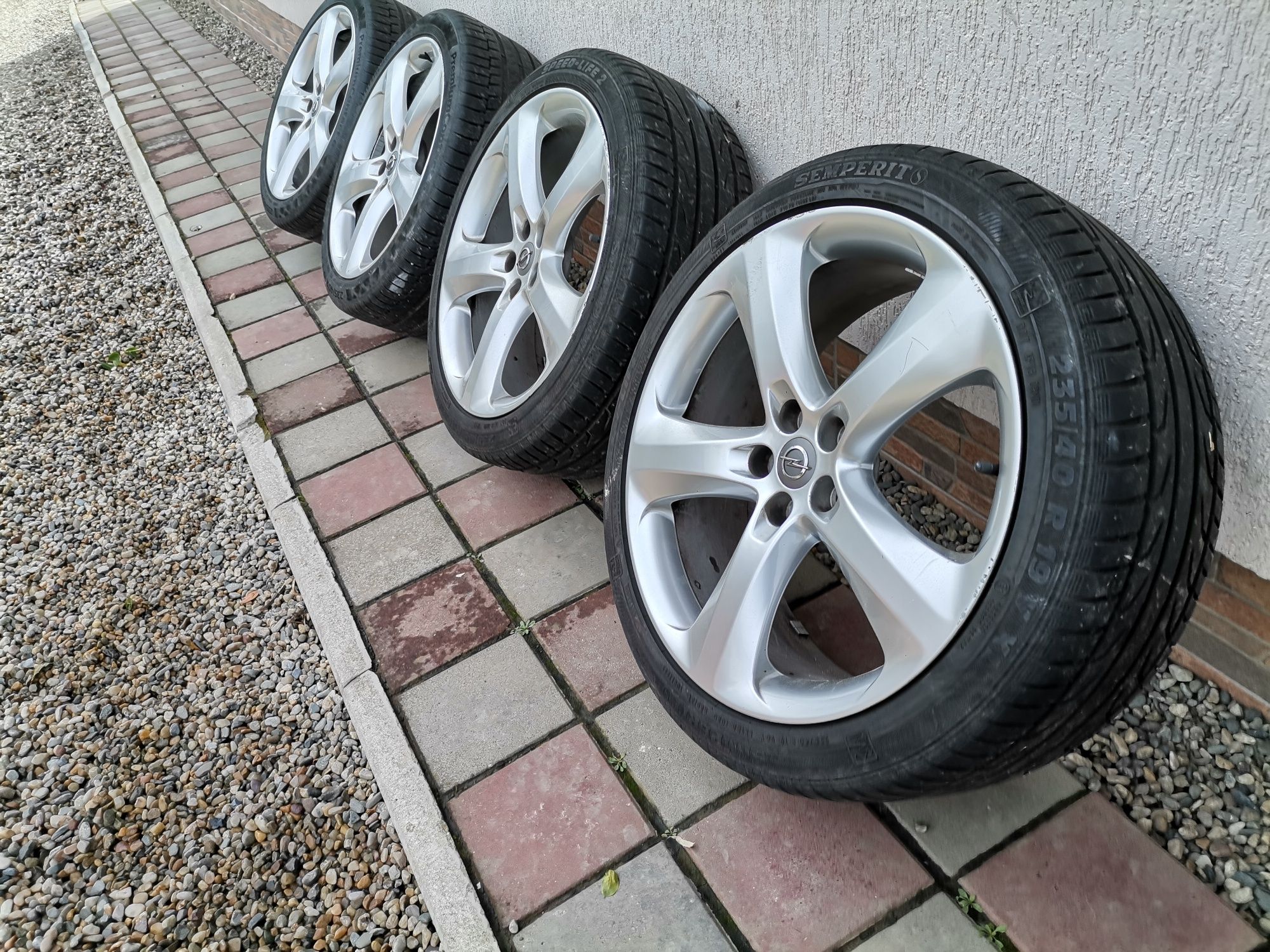 Jante Aliaj 5x105 Opel Astra J r19 cu anvelope 235/40r19