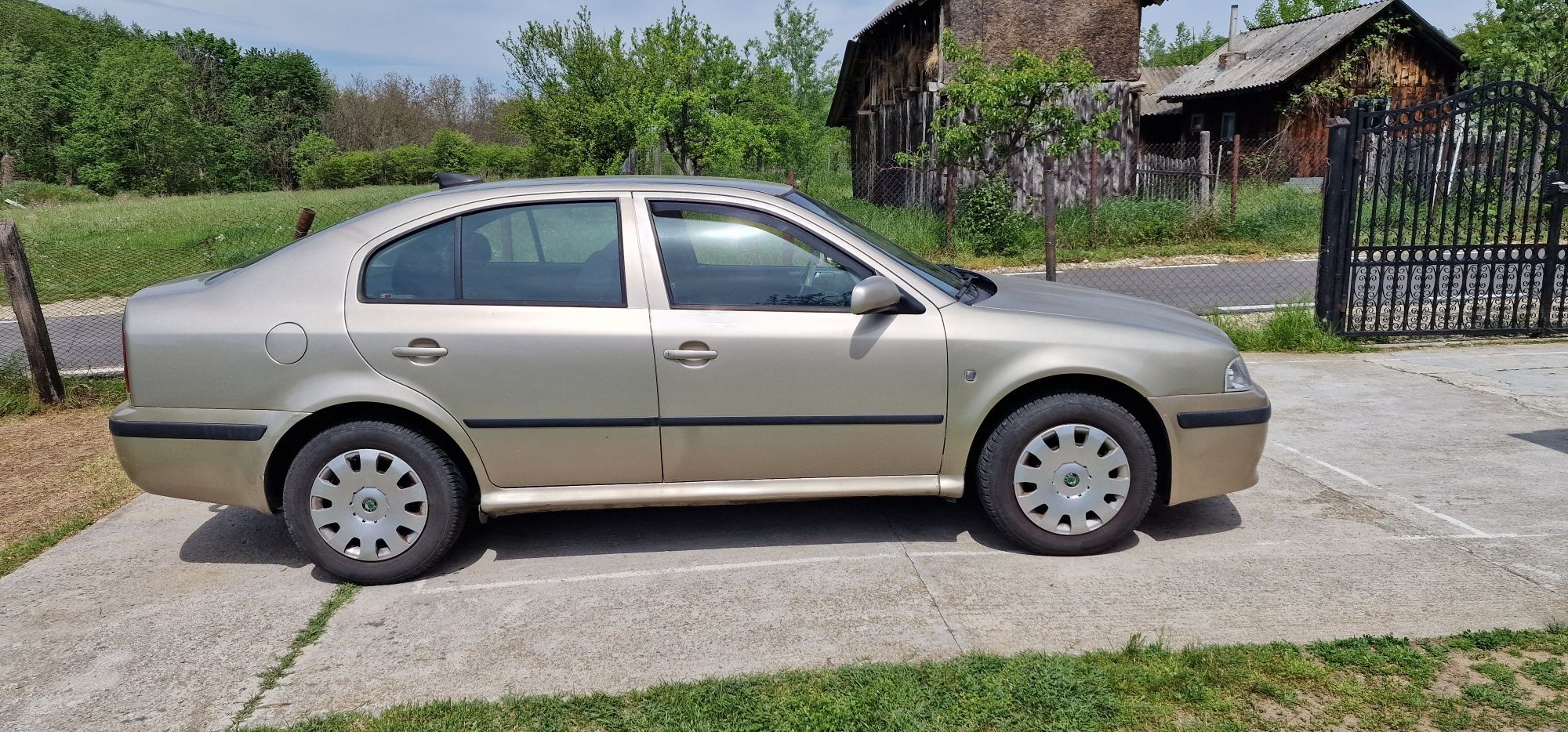 Vând Skoda Octavia 1