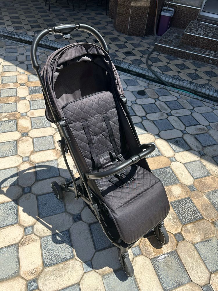 коляска chicco trolley me + матрасик в подарок