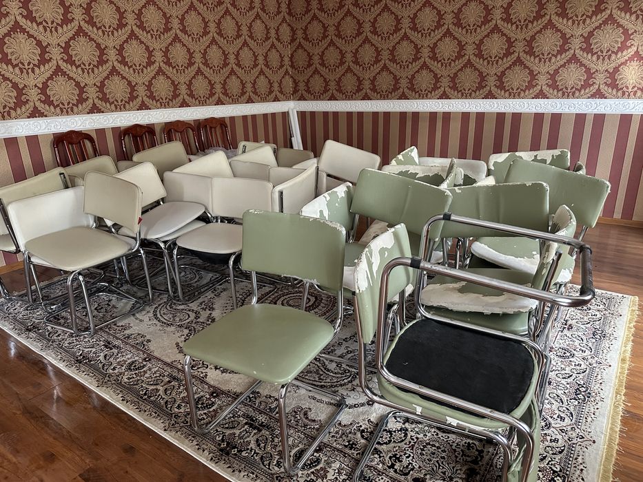 Продам офисные стулья нержавейка