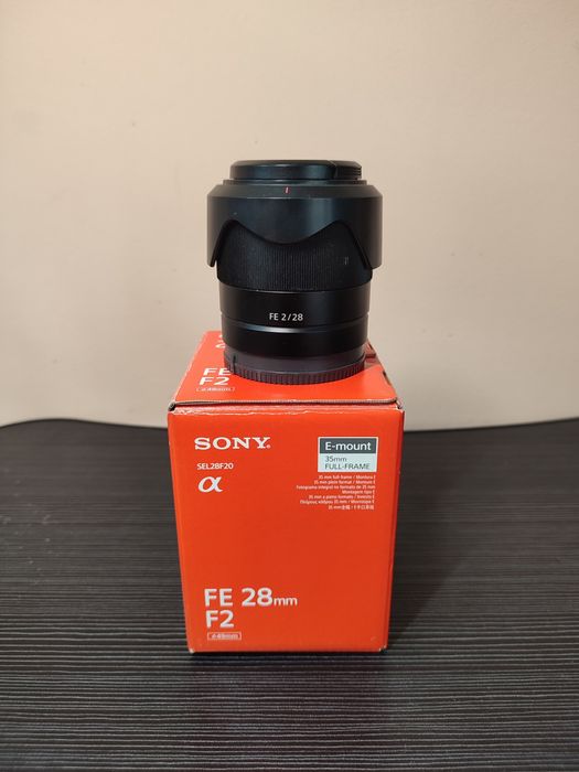 Sony FE 28mm f/2.0
