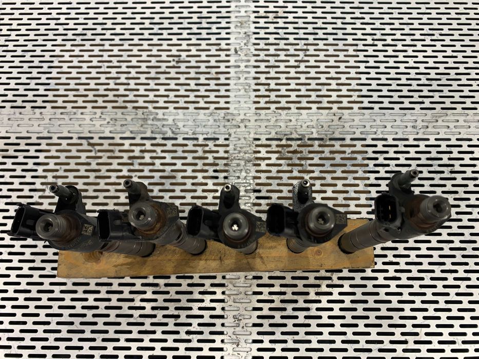 Injectoare motor euro 5, D3, D5 Volvo S60 V60 XC60 XC70 S80 V70.