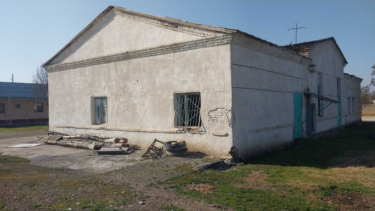Boyovut tumanida Non ishlab chiqarish binosi sotiladi