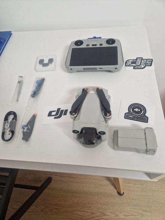 Dji mini 3 pro impecabila 47 min zbor