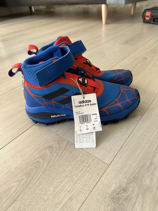 Ghete Adidas Marvel