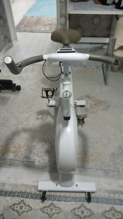 Продаю велотренажер в хорошем состоянии почти не использоволся