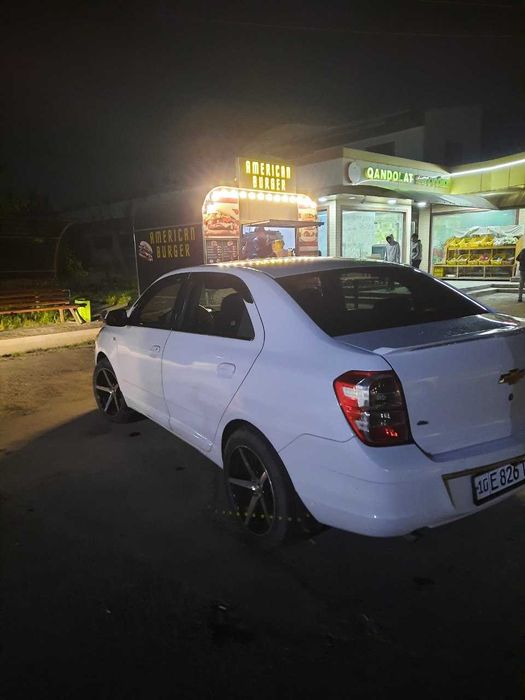 Продаётся автомобиль Кобальт срочно