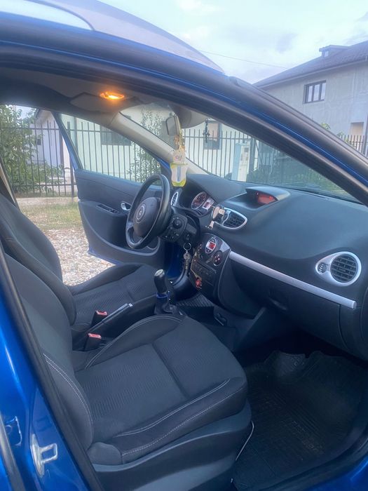 Vând Renault clio 3