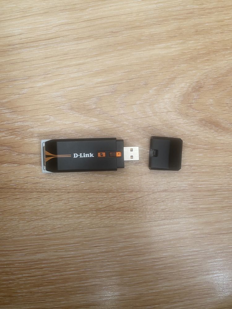 Безжична мрежова карта D-Link Wireless USB Adapter