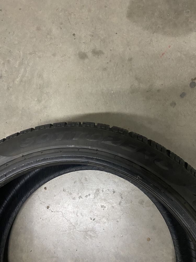 Cauciucuri/anvelope iarna 285/35 R20 Pirelli Sotozero