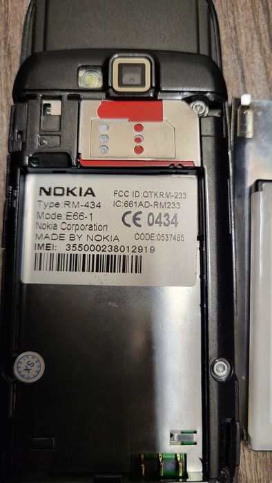 NOKIA E66 telefon fuctional liber de retea