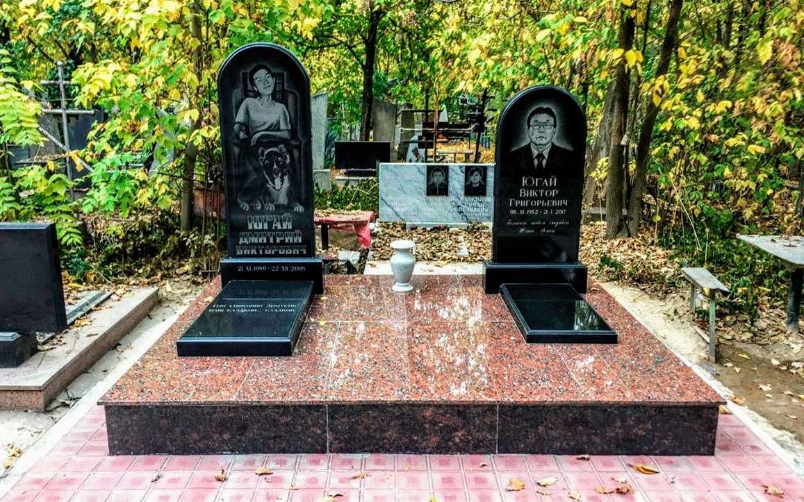 Памятники на корейском кладбище