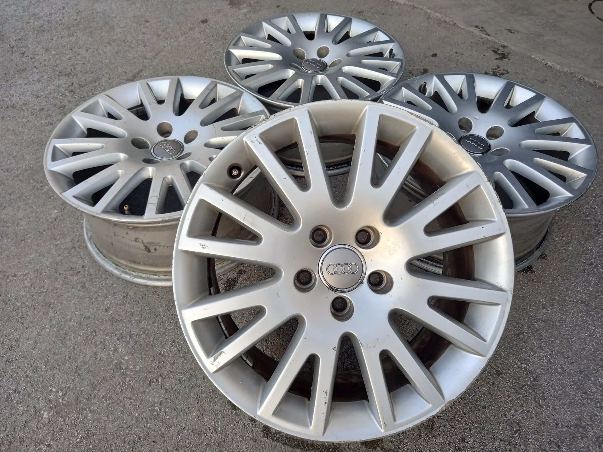 5х112/17 с гуми Ауди А3 А4 А6 Шкода Сеат 5x112/17 Audi A3 A4 A6