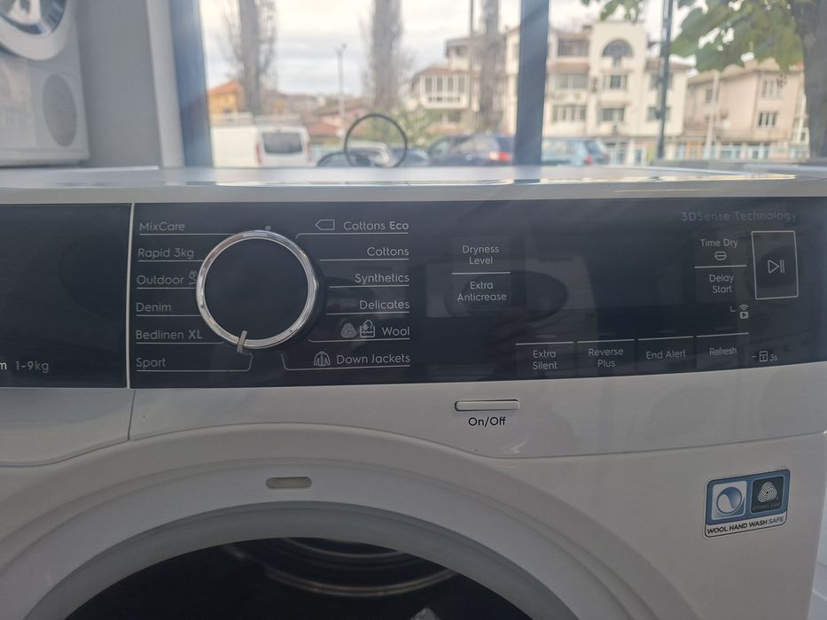 Сушилня с термопомпа Electrolux PerfectCare 900