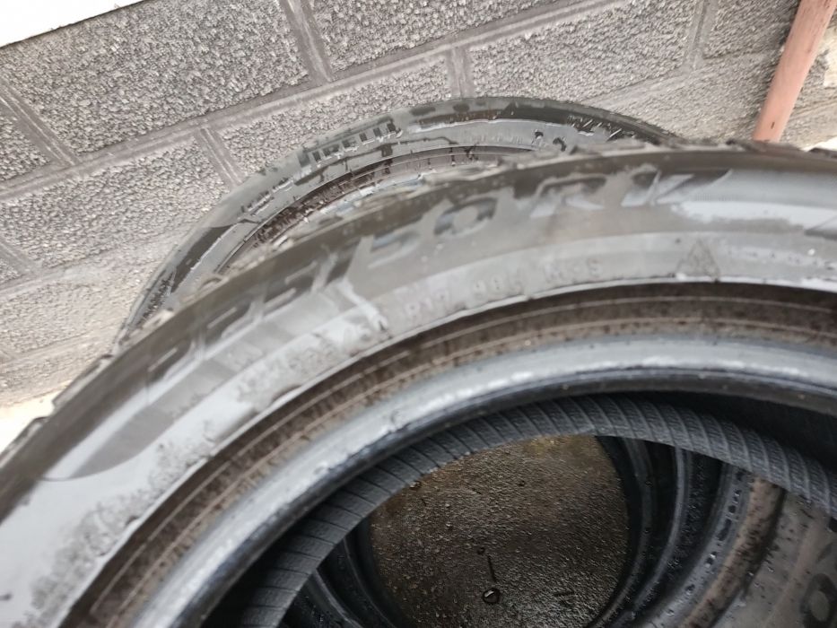 Vând Set Cauciucuri 225/50/17 Pirelli Import recent Germania