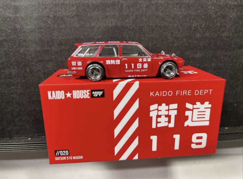 1/64 mini gt datsun 510 wagoon fire dept