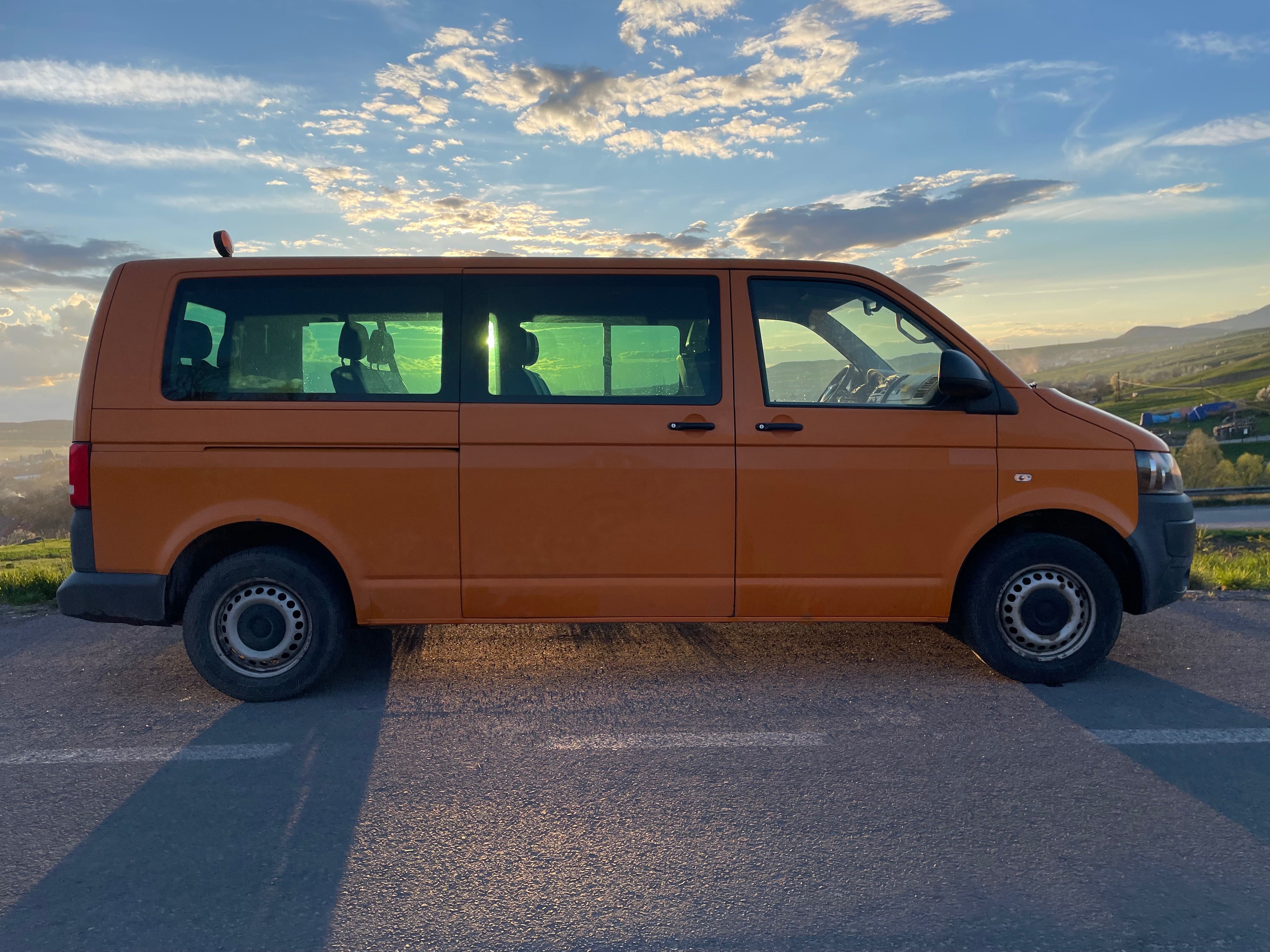 Volkswagen Caravelle Long, 2010, 7+1 locuri, 2.0 TDI