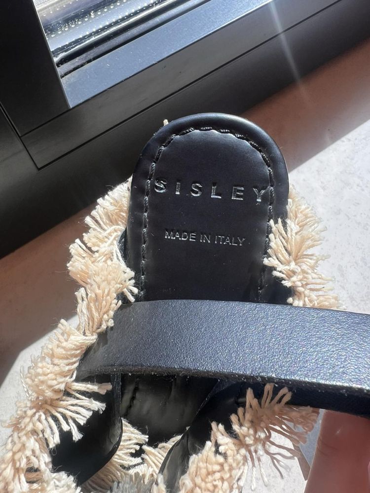 Sisley платформи