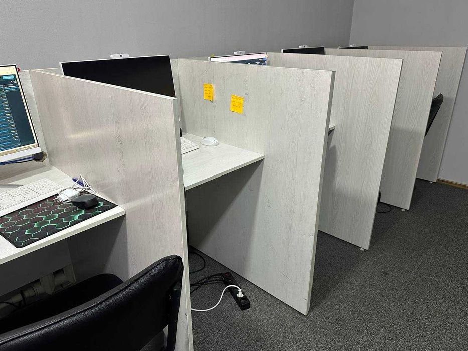 Sotuv bo‘limi uchun mebel