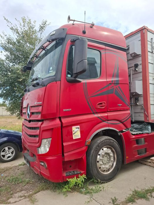 Vând Tir Mercedes Benz model 1851 pt transport animale vii