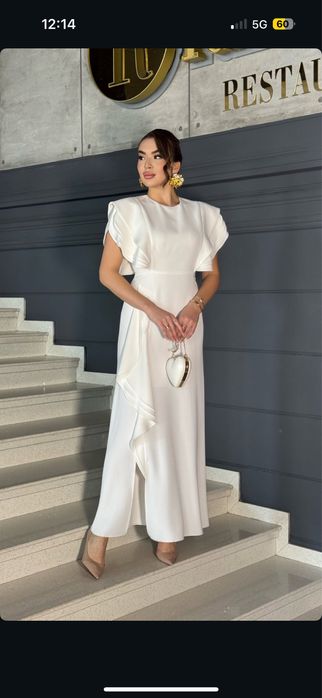 Белое платье от KAMEYA