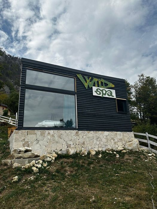 Cabana Wild Spa cu sauna și ciubăr în inima munților Apuseni