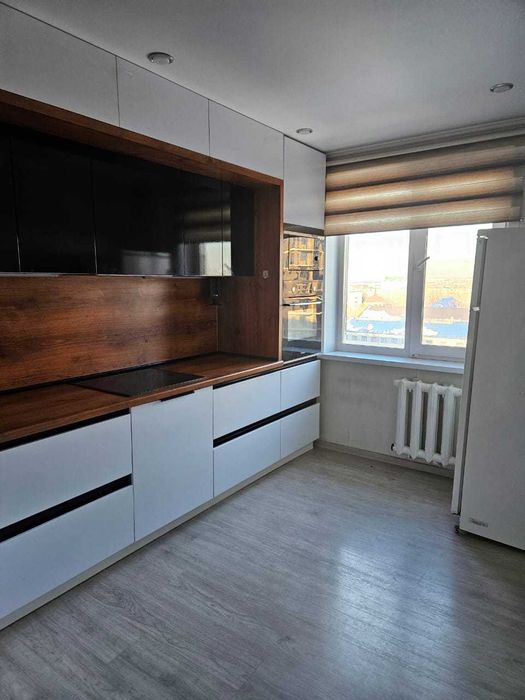 Продам 4 ком квартиру индивидуальной планировки