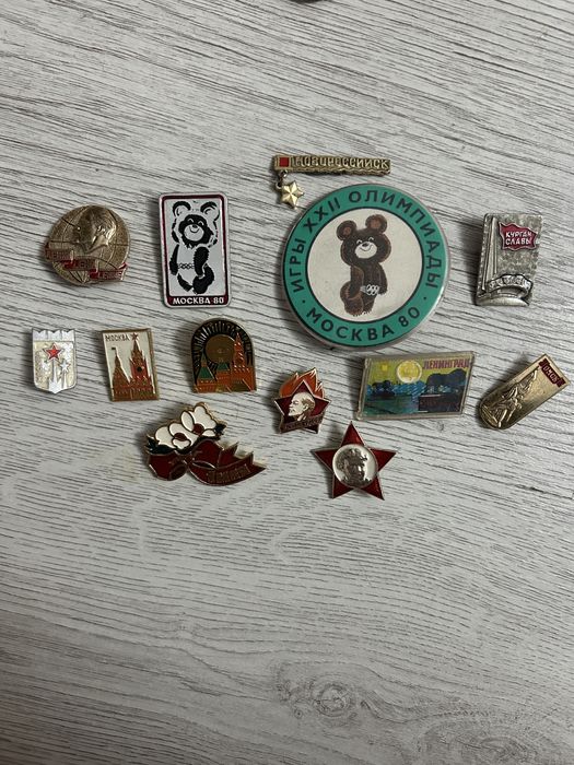 Стари съветски значки