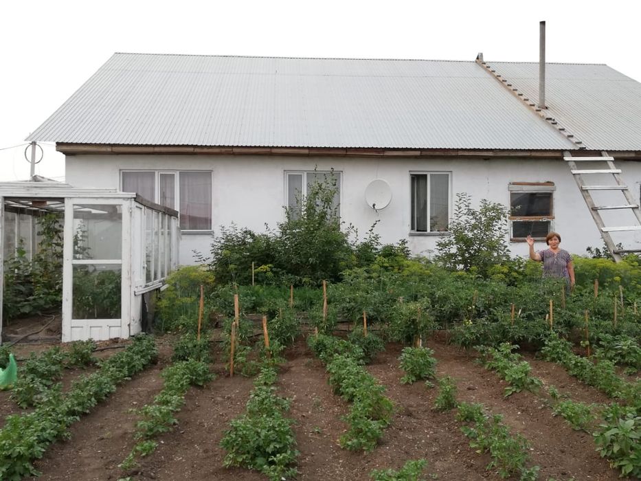 Продам дом в м-не Бирлик