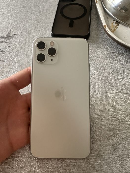 Iphone 11 pro.