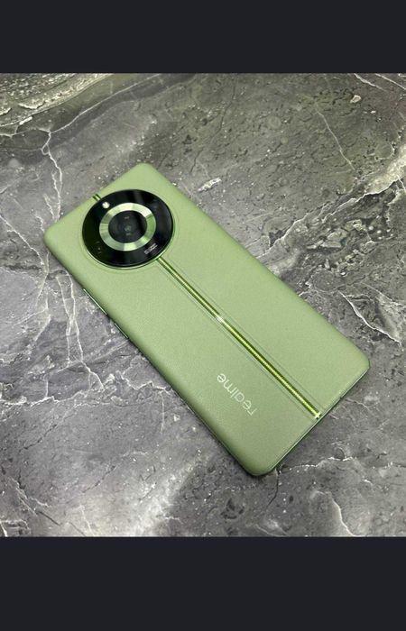 Продам realme 11pro +5g