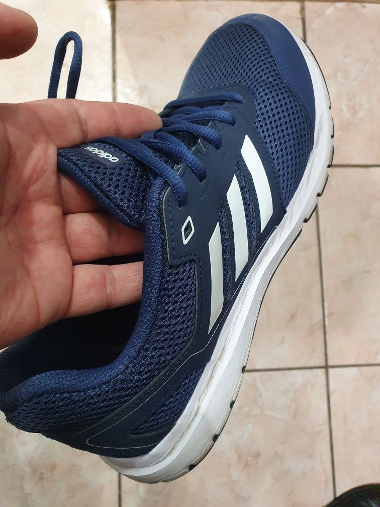 Adidasi adidas  adidași adidas 27.5 cm (41.5 - 42)