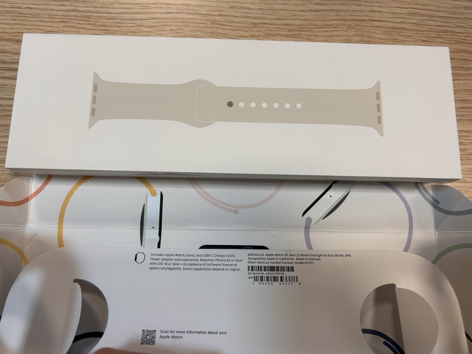 Apple Watch SE (Gen 2) 40 mm Starlight
