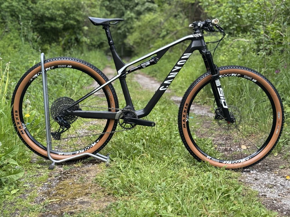 Планински карбонов велосипед CANYON LUX CF6 ( L размер)