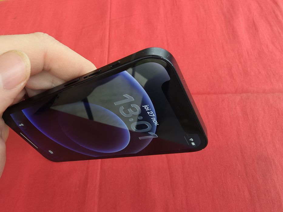 -Iphone 12Mini, 128Gb, 4Ram, bat: 95%, Negru, stare foarte buna, doar