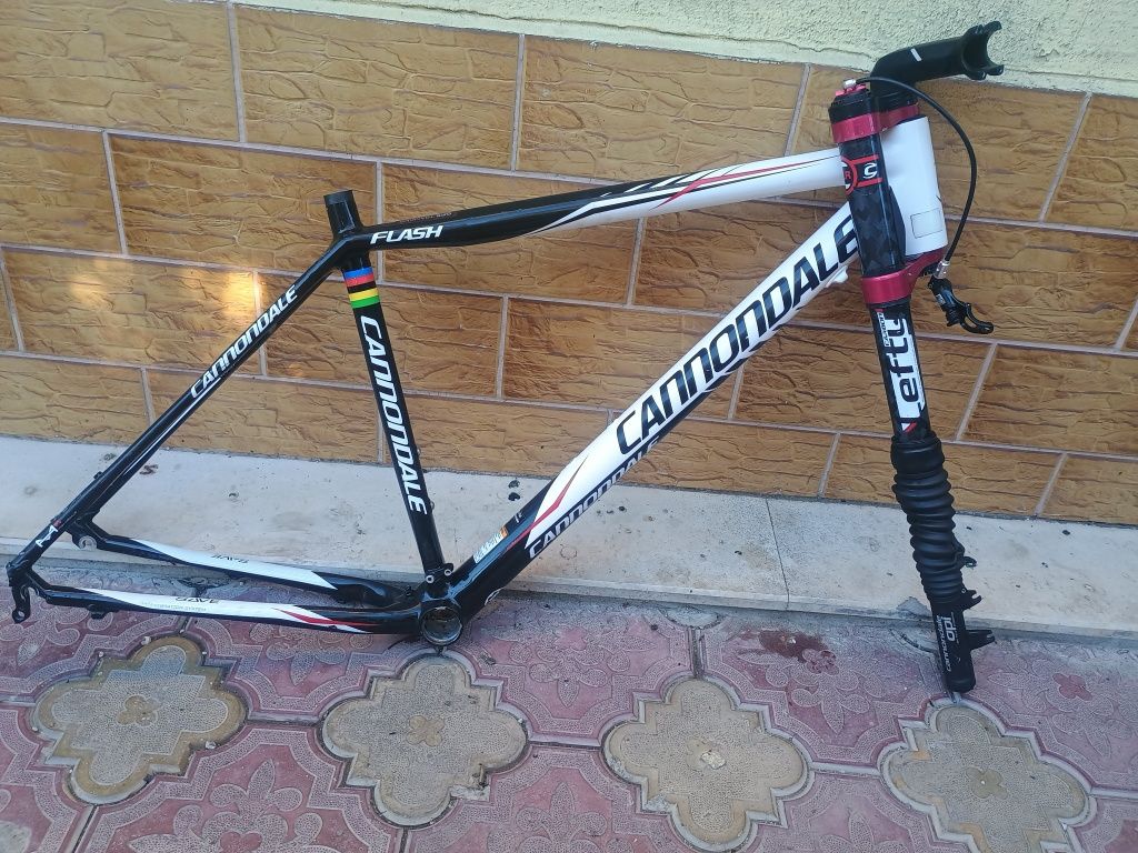 Рамка карбонова Cannondale
