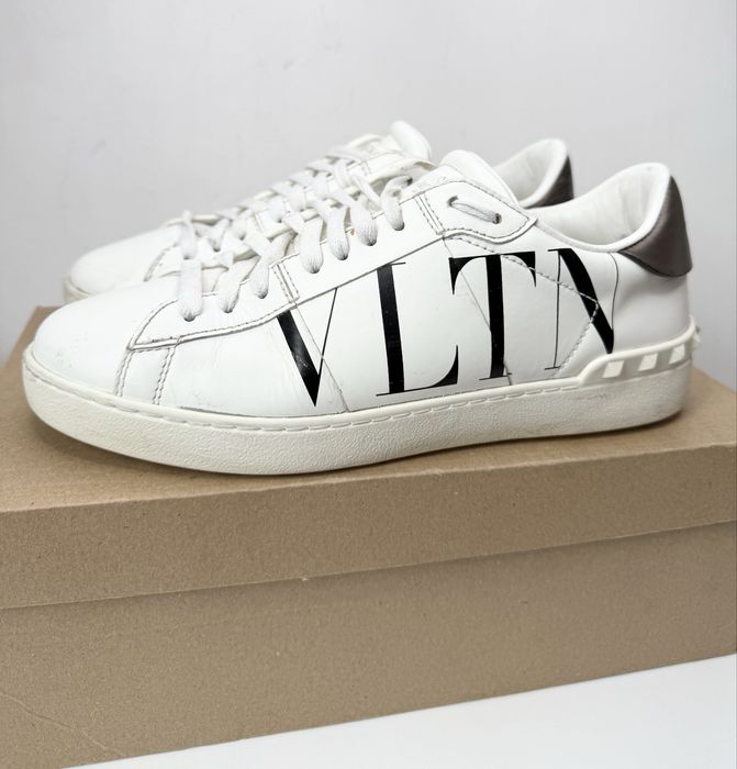 Valentino Garavani  (40) Дамски Обувки