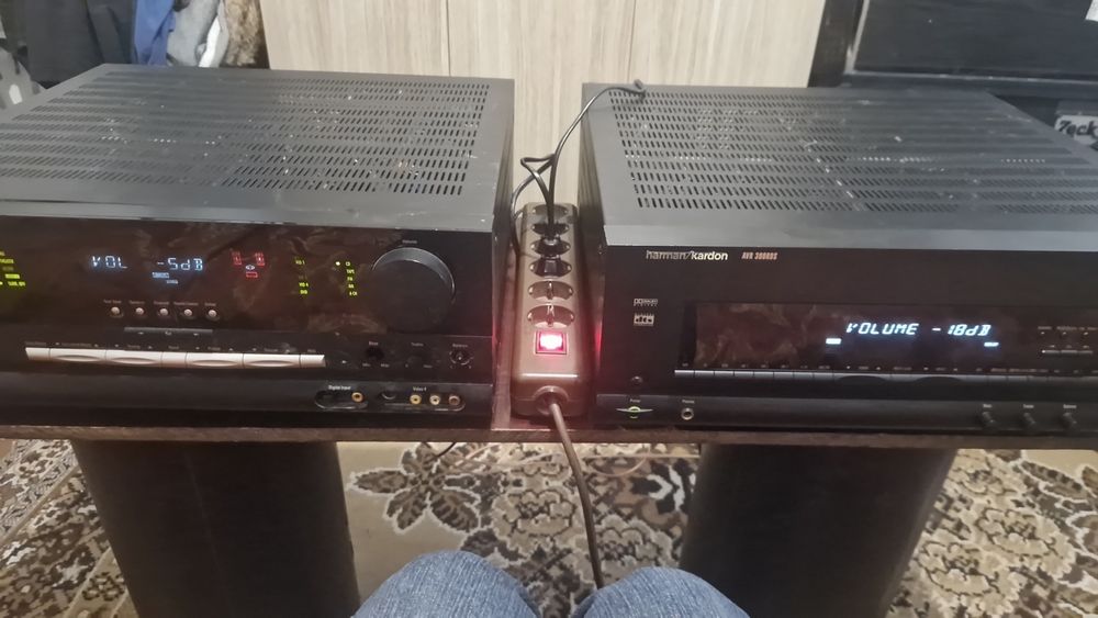 Vand HARMAN KARDON avr 300rds  sau avr 3000 la 350 le bucata