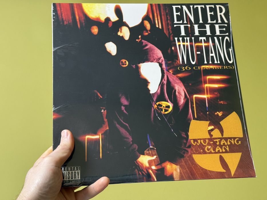 Чисто нови, неразпечатани плочи